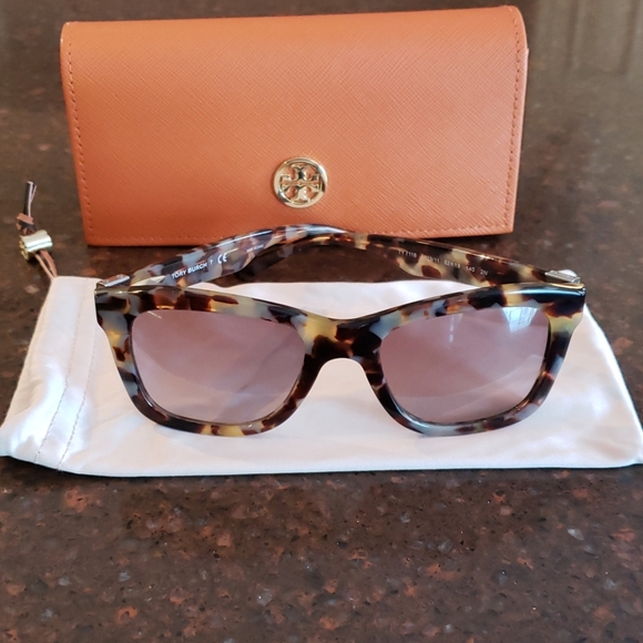 Tory Burch Accessories - Tory Burch Sunglasses